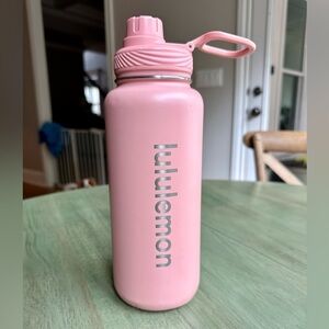 Lululemon 32 ounce metal water bottle. Great pink color.